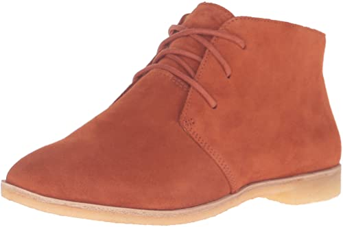 Clarks Women's Phenia Desert Boot for Walking on Sand Dunes